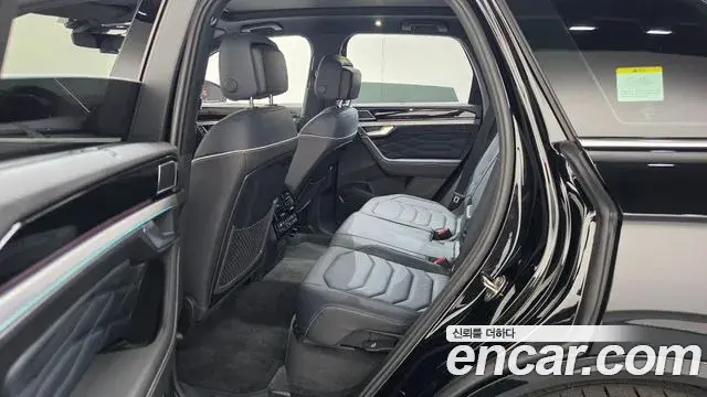 Volkswagen Touareg 2026 — Şəkil 2/35