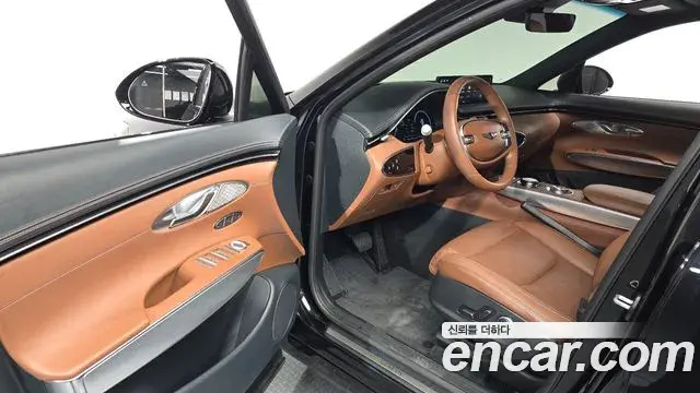 Genesis GV70 2023 — ფოტო 17/32