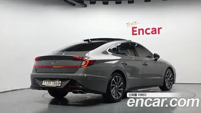 Hyundai Sonata 2020 — Фото 2/20