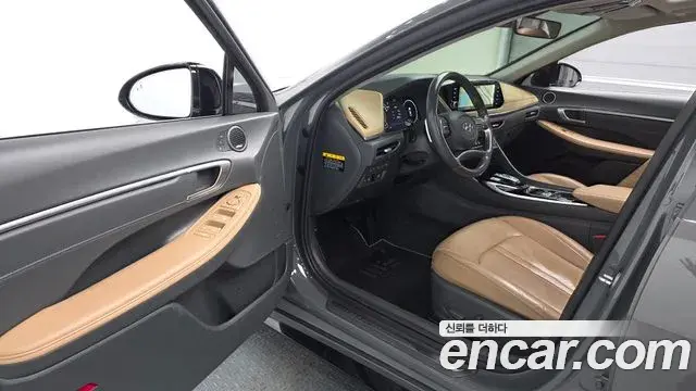 Hyundai Sonata 2020 — Фото 10/20