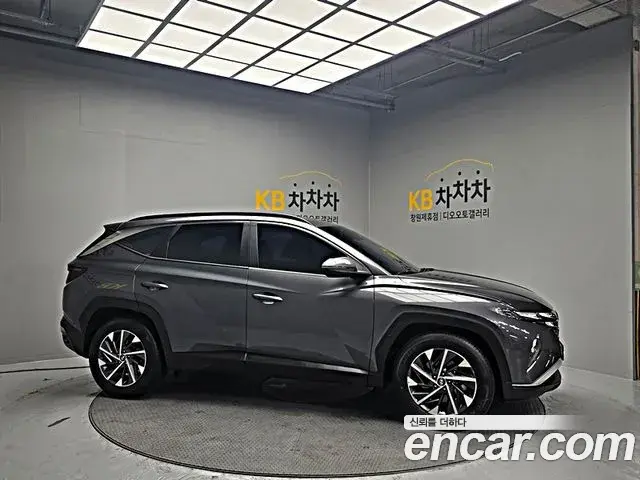 Hyundai The New Tucson 2021 — Фото 3/18