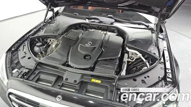 Mercedes-Benz S-Class 2021 — Фото 6/20