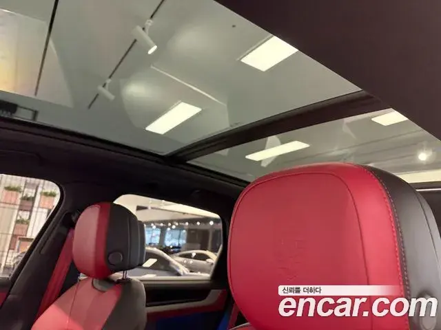 Porsche Cayenne 2025 — Фото 16/20