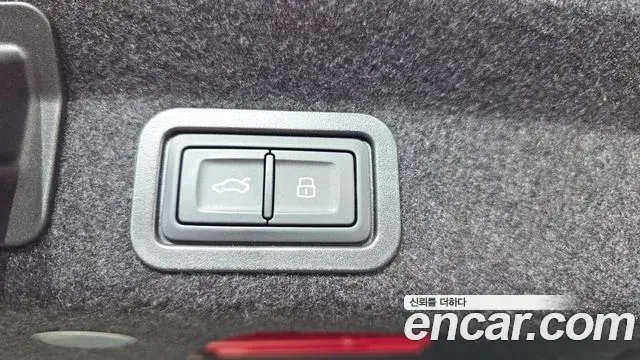 Audi A6 2022 — Фото 17/20