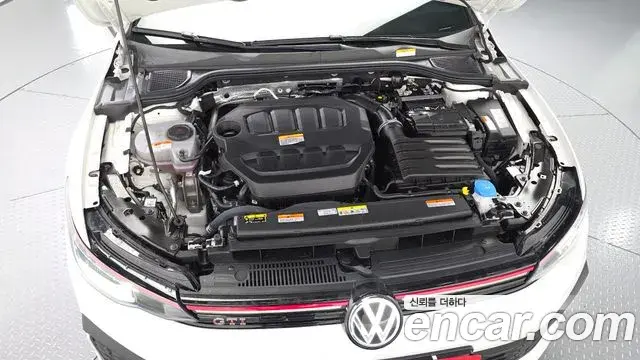 Volkswagen Golf 2025 — Photo 20/30