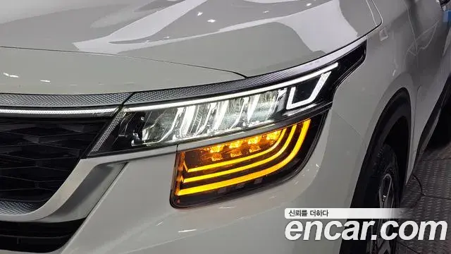 Kia Seltos 2019 — ფოტო 27/35