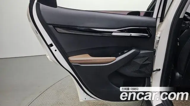 Kia Seltos 2019 — ფოტო 15/35