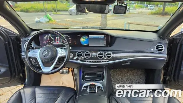 Mercedes-Benz S-Class 2019 — Фото 6/20
