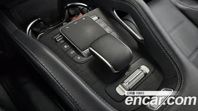 Mercedes-Benz GLE-Class 2023 — Фото 16/20