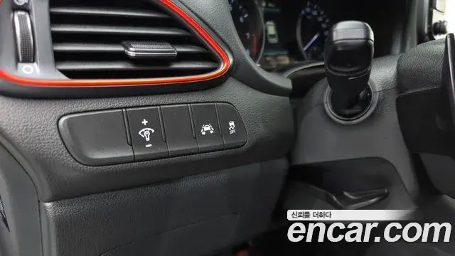 Hyundai i30 2019 — Фото 16/20