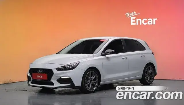 Hyundai i30 2019 — Фото 1/20