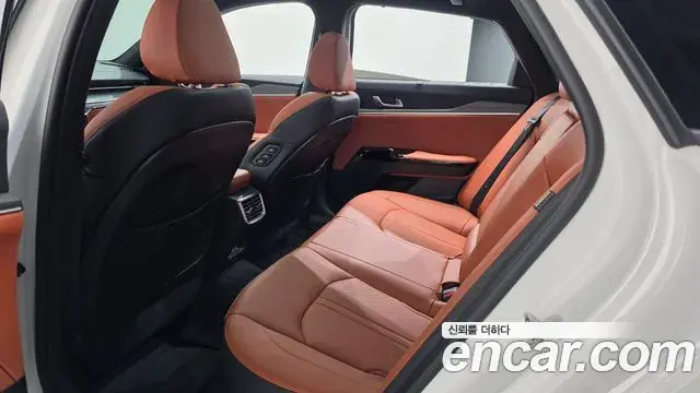 Kia K5 2024 — Şəkil 21/40