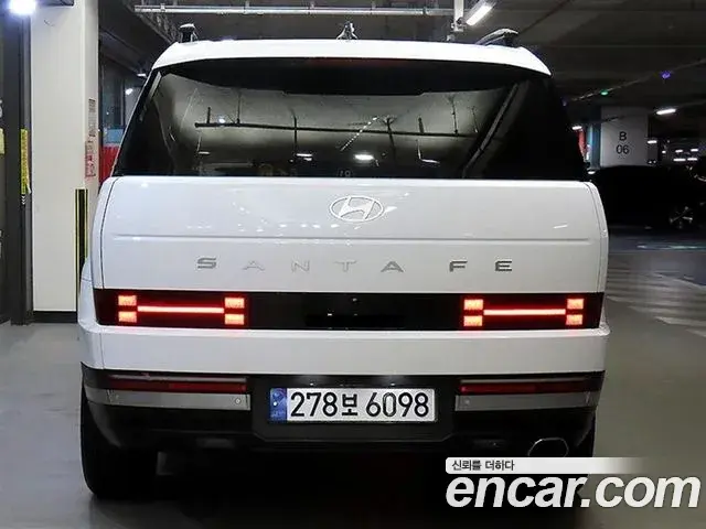 Hyundai Santa Fe 2024 — Фото 4/20