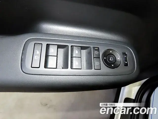 Hyundai Santa Fe 2024 — Фото 12/20