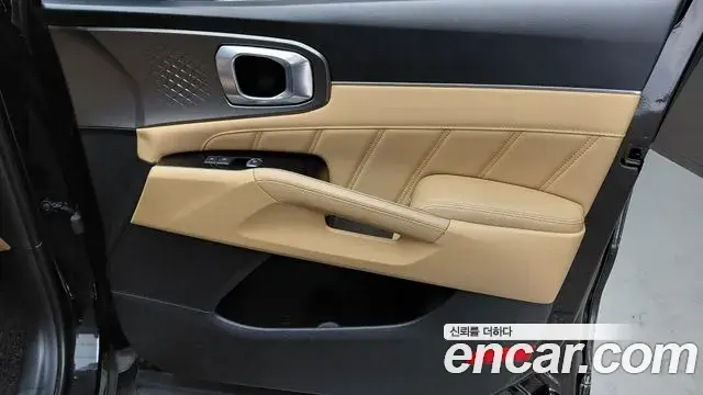 Kia Sorento 2022 — Şəkil 19/33