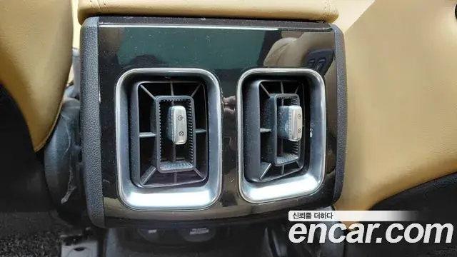 Kia Sorento 2022 — Şəkil 20/33