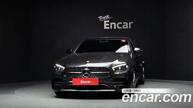 Mercedes-Benz E-Class 2022 — Фото 3/20