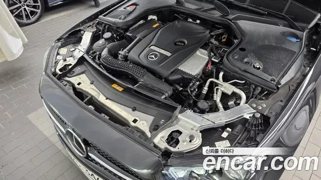 Mercedes-Benz E-Class 2022 — Фото 6/20