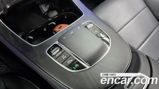 Mercedes-Benz E-Class 2022 — Фото 16/20