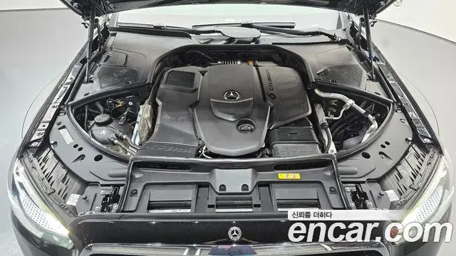 Mercedes-Benz S-Class 2023 — Фото 6/20
