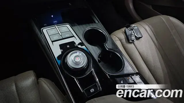 Kia K8 2022 — Photo 27/35