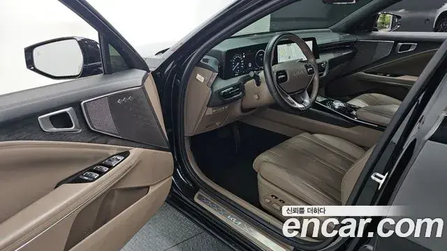 Kia K8 2022 — Photo 14/35