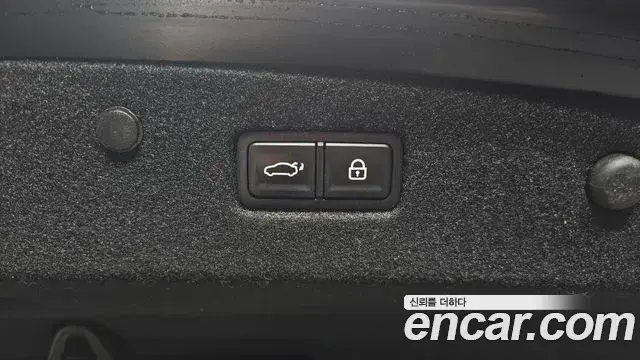 Kia K8 2022 — Photo 23/35