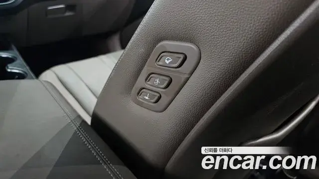 Kia K8 2022 — Photo 17/35