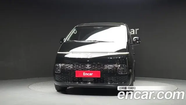 Hyundai Staria 2021 — Фото 3/20
