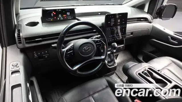 Hyundai Staria 2021 — Фото 7/20