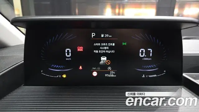 Hyundai Staria 2021 — Фото 8/20