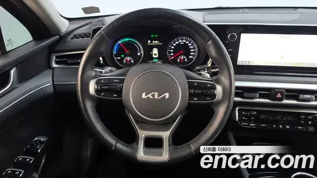 Kia K5 2021 — Şəkil 12/32