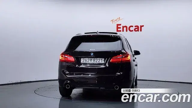 BMW 2 Series Active Tourer 2020 — Şəkil 14/20