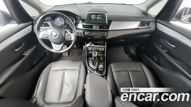 BMW 2 Series Active Tourer 2020 — Şəkil 19/20