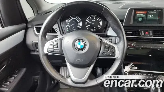 BMW 2 Series Active Tourer 2020 — Şəkil 12/20