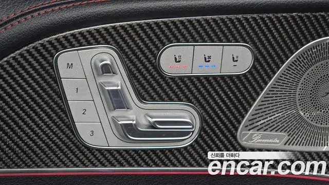 Mercedes-Benz GLE-Class 2024 — Фото 18/20