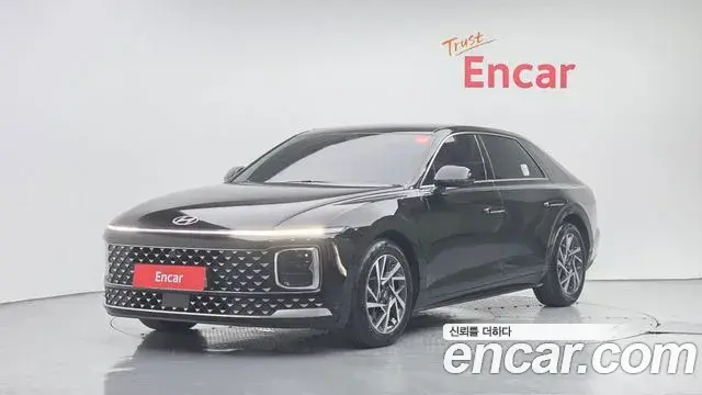 Hyundai Grandeur 2023 — Фото 1/20