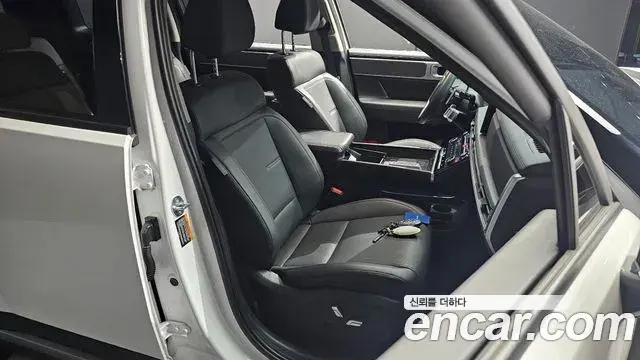 Hyundai Santa Fe 2024 — Фото 12/20