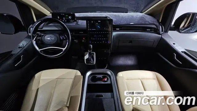 Hyundai Staria 2022 — Фото 9/20