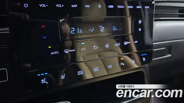 Hyundai Staria 2022 — Фото 15/20