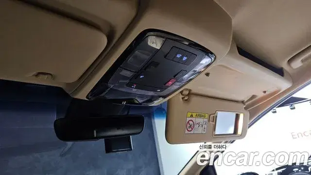Hyundai Staria 2022 — Фото 17/20
