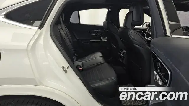 Mercedes-Benz GLC-Class 2023 — Фото 12/20