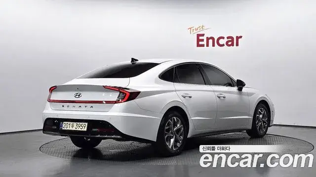Hyundai Sonata 2022 — Фото 2/20