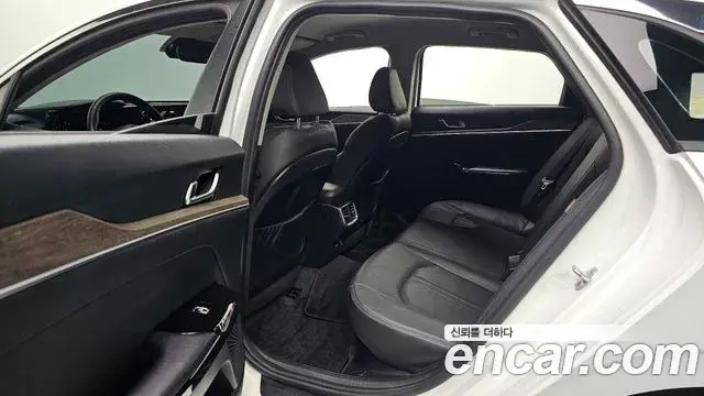 Kia K5 2020 — ფოტო 9/20