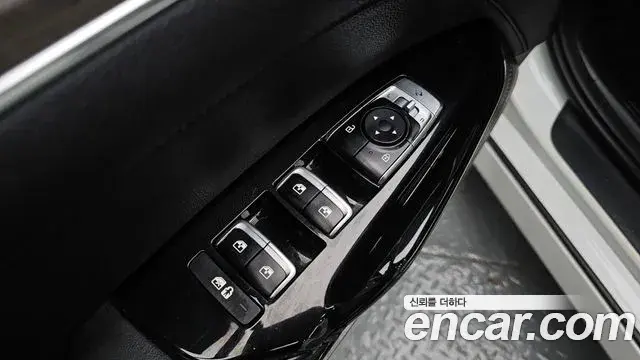 Kia K5 2020 — ფოტო 5/20