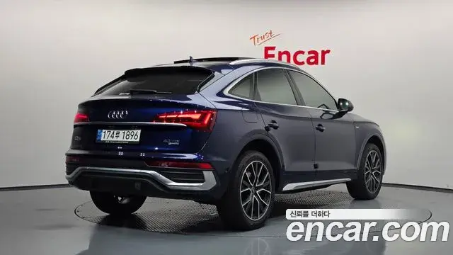 Audi Q5 2021 — Фото 2/20