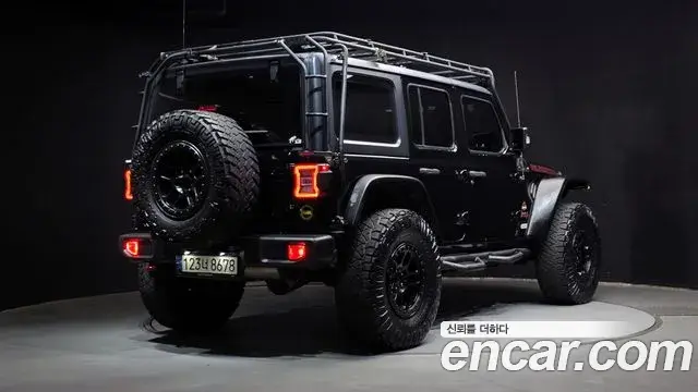 Jeep Wrangler 2021 — Фото 2/20