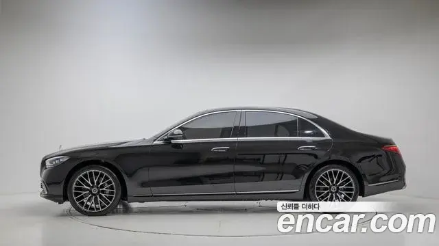 Mercedes-Benz S-Class 2026 — Фото 3/18