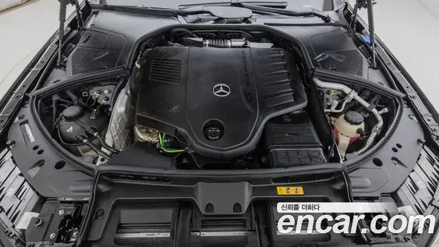 Mercedes-Benz S-Class 2026 — Фото 5/18