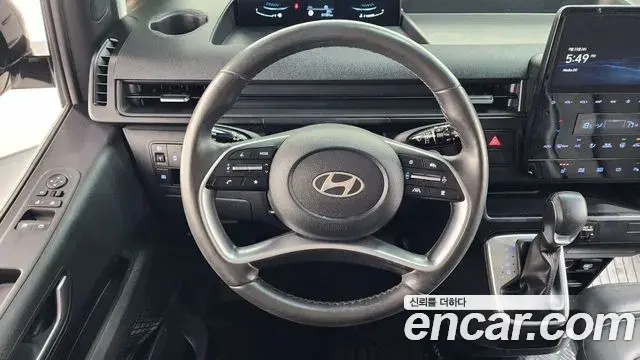 Hyundai Staria 2024 — Фото 13/20